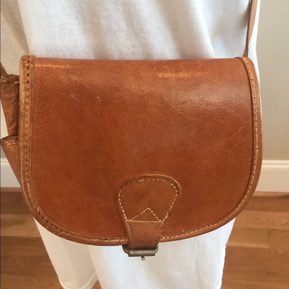 Vintage Leather crossbody small saddle bag
